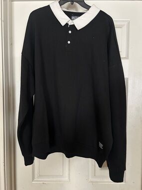 Grizzly Black Long-Sleeve Polo with White Collar